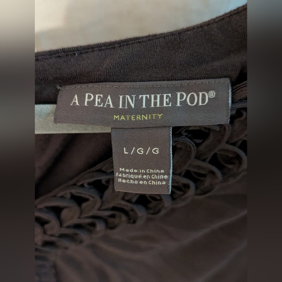 A Pea in the Pod Dark Gray Sleeveless Top - Picture 2 of 3